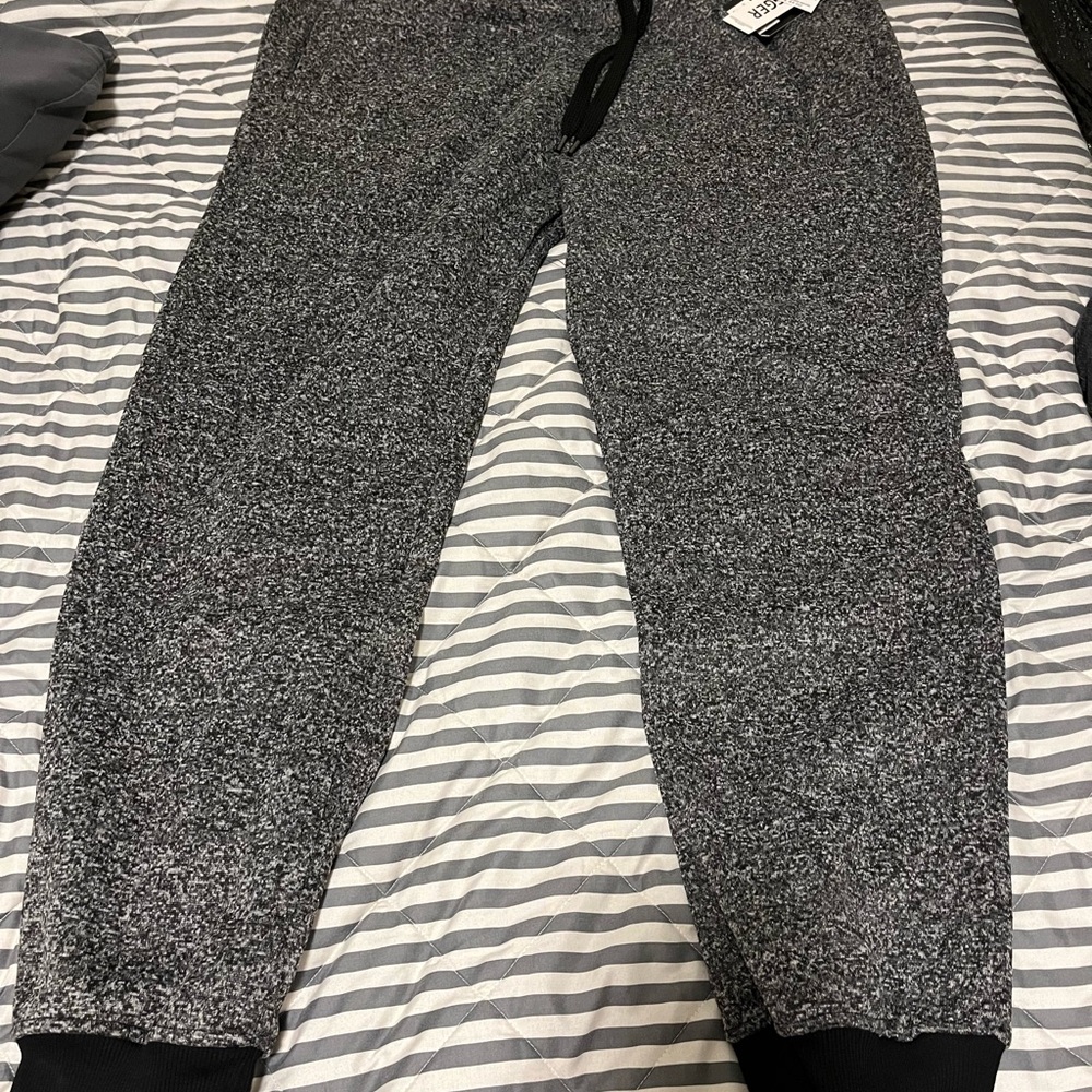 Joggers - Picture 4 of 5